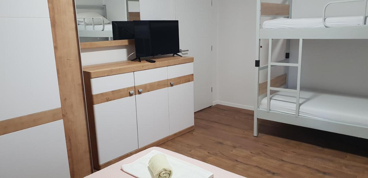 메타이나 Kuca Pecine B&B 외부 사진