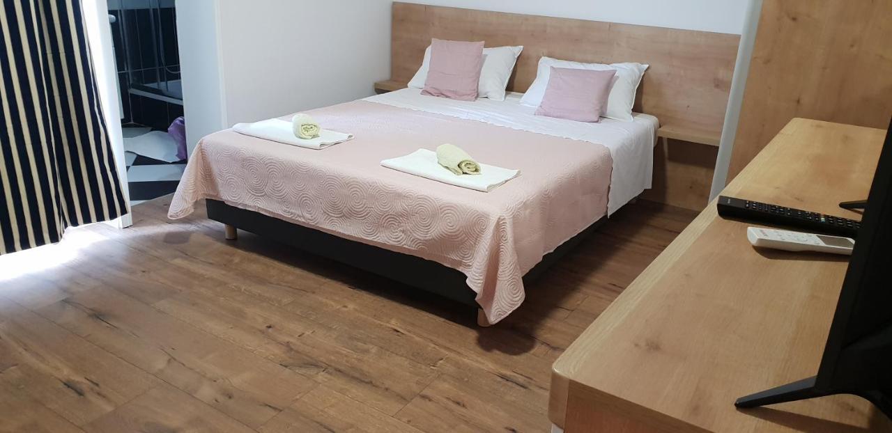 메타이나 Kuca Pecine B&B 외부 사진